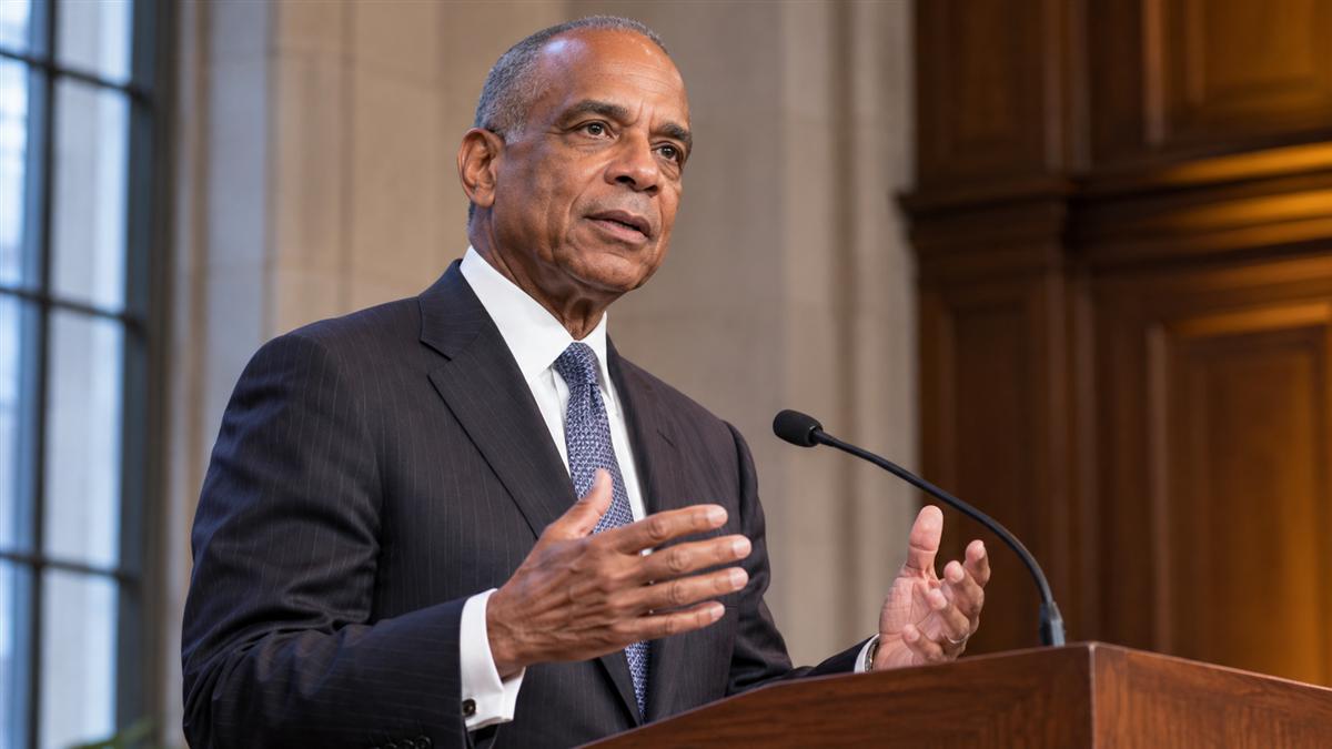 Kenneth I. Chenault, 2010